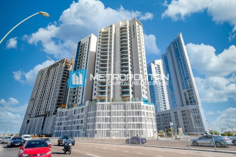 Квартира с 3 спальнями в Аль-Рим, ОАЭ №92562 1