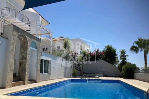 4 bedrooms Villa in Agios Tychonas, Cyprus No. 76270 2