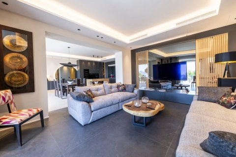 4 dormitorios Apartment en Cannes, France No. 67338 5