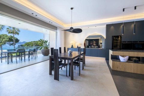 4 dormitorios Apartment en Cannes, France No. 67338 2