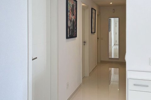 Квартира с 3 спальнями в Бадахос, Испания №92341 27