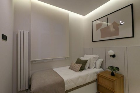 2 dormitorios Apartment en Madrid, Spain No. 27878 4