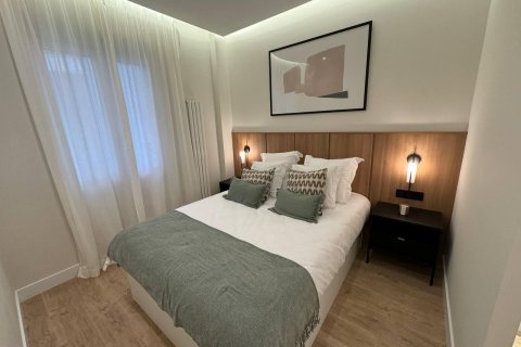 2 dormitorios Apartment en Madrid, Spain No. 27878 10