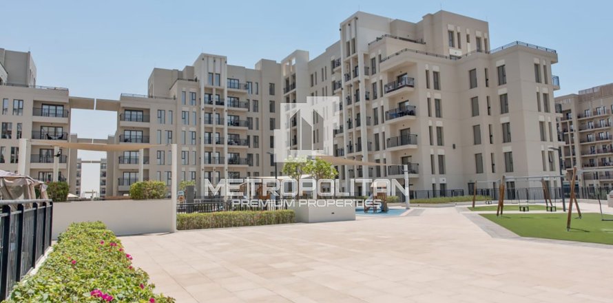 2 dormitorios Apartment en Hayat Boulevard, UAE No. 4381