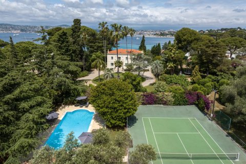 10 bedrooms Villa in Antibes, France No. 67947 2