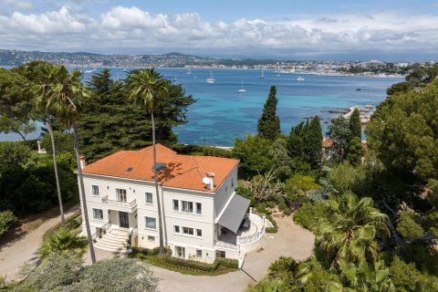 10 bedrooms Villa in Antibes, France No. 67947 15