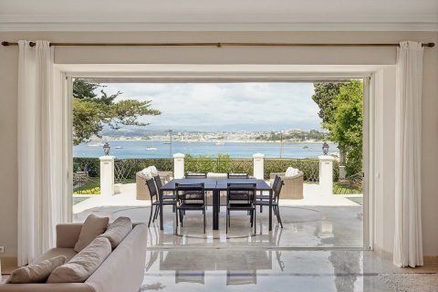 10 bedrooms Villa in Antibes, France No. 67947 4