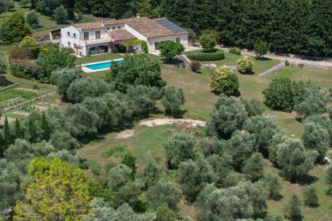 6 dormitorios Villa en Grasse, France No. 67933 6