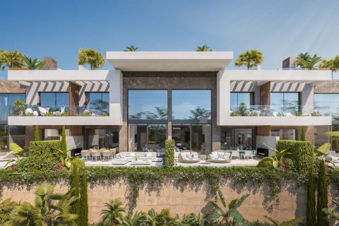 4 bedrooms Villa in Marbella, Spain No. 27570 10