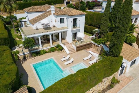 4 bedrooms Villa in Nueva Andalucia, Spain No. 27571 9