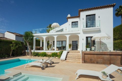 4 bedrooms Villa in Nueva Andalucia, Spain No. 27571 18