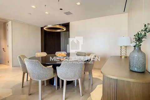 Квартира с 2 спальнями в FIVE Palm Jumeirah, ОАЭ №7131 5