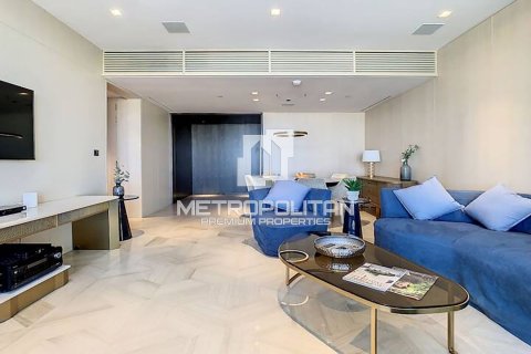 Квартира с 2 спальнями в FIVE Palm Jumeirah, ОАЭ №7131 4