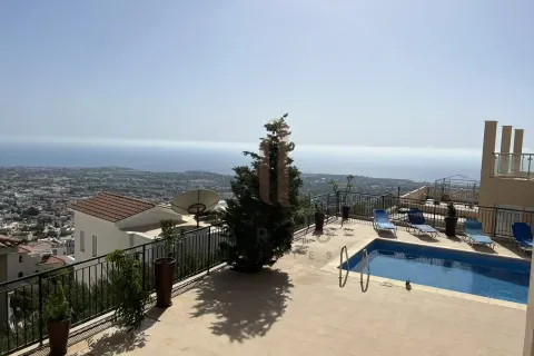 6 bedrooms Villa in Pegeia, Cyprus No. 63298 1