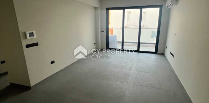 2 bedrooms Apartment in Oroklini, Cyprus No. 70801