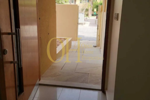 4 bedrooms Villa in Al Raha Gardens, UAE No. 10588 5