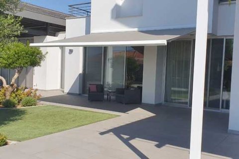 4 dormitorios Villa en Mesa Geitonia, Cyprus No. 75813 13