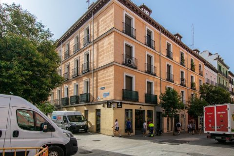 3 dormitorios Apartment en Madrid, Spain No. 27460 11