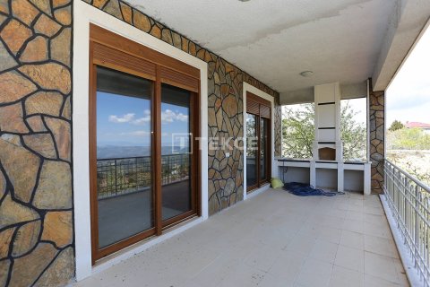 4+2 Villa en Antalya, Turkey No. 11056 28