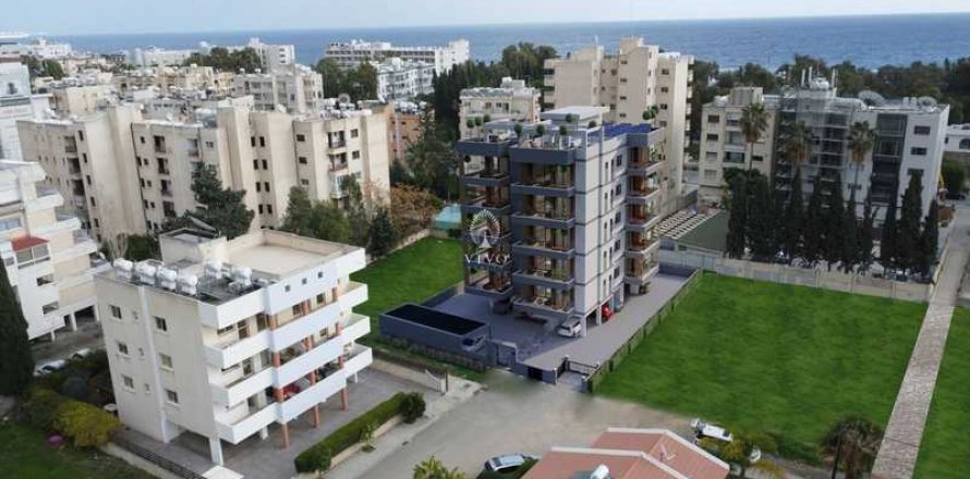 2 bedrooms Apartment in Germasogeia, Cyprus No. 77553