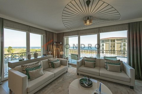 2+1 Apartment in Beylikduezue, Turkey No. 17168 10