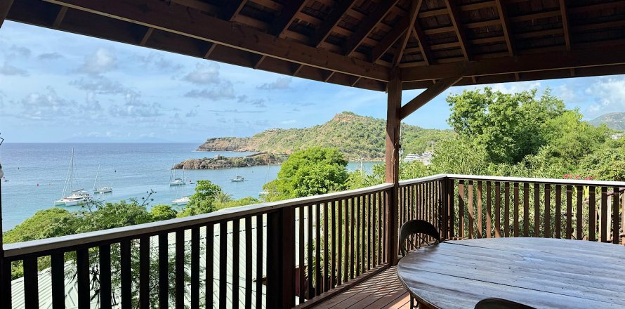 4 bedrooms Villa in English Harbor, Antigua and Barbuda No. 61394