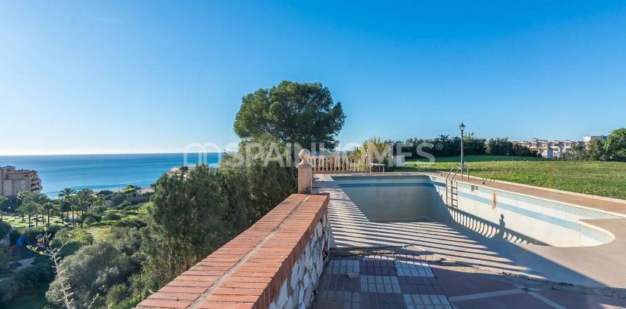 6 bedrooms Villa in Benalmadena, Spain No. 26373