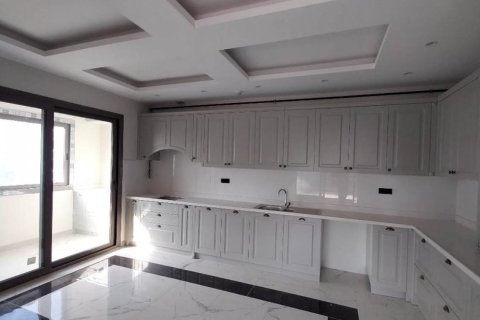 5+1 Apartment en Mersin, Turkey No. 53568 1