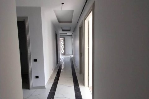 5+1 Apartment en Mersin, Turkey No. 53568 3