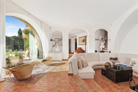 8 bedrooms Villa in Mougins, France No. 68057 4