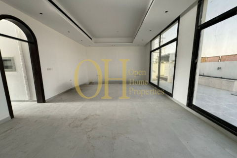 4 bedrooms Villa in Al Shamkha, UAE No. 52894 16