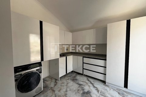 5+1 Villa en Alanya, Turkey No. 22143 15