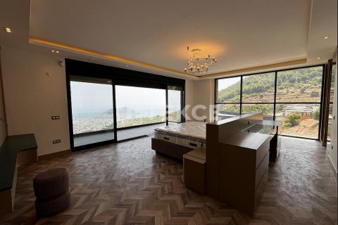 5+1 Villa in Alanya, Turkey No. 22143 21