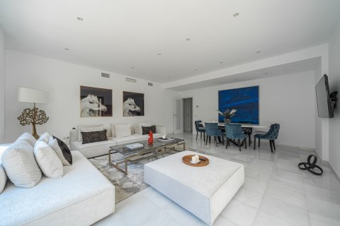 3 chambres Appartement à Marbella, Spain No. 27143 11