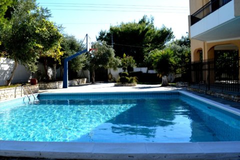 3 bedrooms Villa in Athens, Greece No. 50115 2