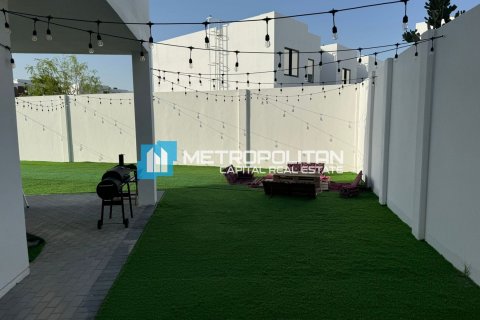 3 bedrooms Townhouse in Al Ghadeer, UAE No. 7396 4