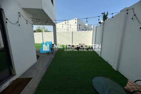 3 bedrooms Townhouse in Al Ghadeer, UAE No. 7396 12