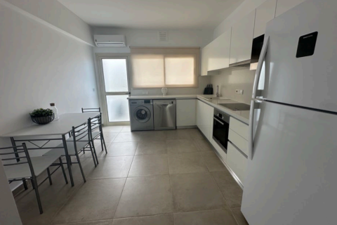 4 dormitorios Apartment en Agios Tychonas, Cyprus No. 65864 13