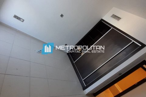 2 bedrooms Apartment in Al Reem Island, UAE No. 7348 9