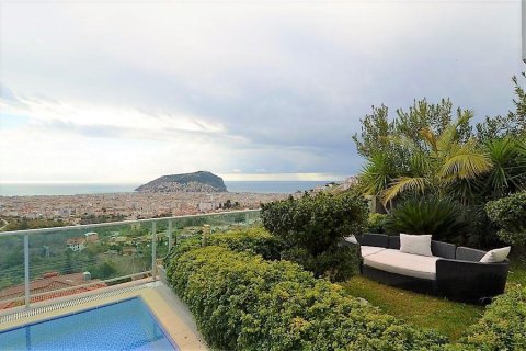 6 rooms Villa in Alanya, Turkey No. 21782 1