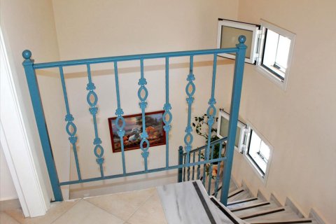 5 dormitorios House en Loutraki, Greece No. 59537 8