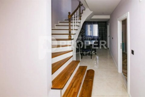 6 rooms Appartement à Muratpasa, Turkey No. 22275 12