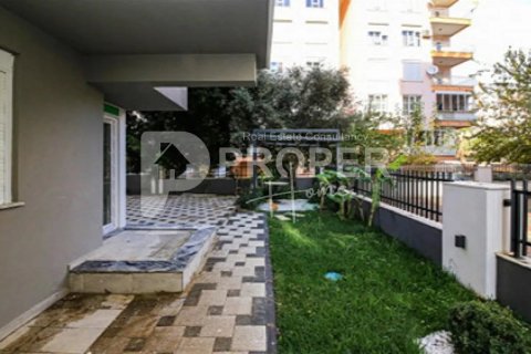 6 rooms Appartement à Muratpasa, Turkey No. 22275 3