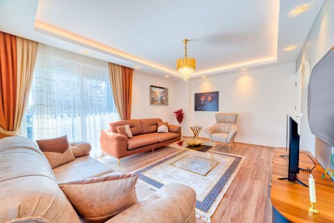 3+1 Apartment in Mahmutlar, Turkey No. 14245 14