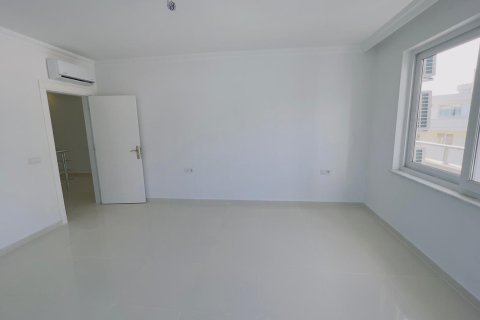 3+1 Penthouse in Mahmutlar, Turkey No. 14244 11