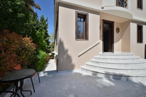 4 bedrooms House in Voula, Greece No. 59956 1