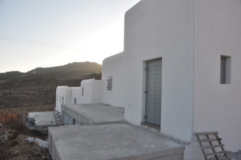 225m² Business in Mykonos, Greece No. 56882 3