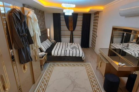 4 rooms Apartment in Mahmutlar, Turkey No. 17704 3