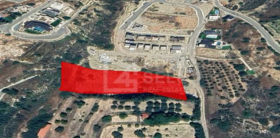 3958m² Land en Agios Athanasios, Cyprus No. 66060