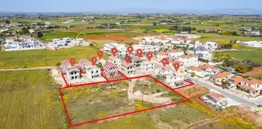 8085m² Land in Frenaros, Cyprus No. 42028